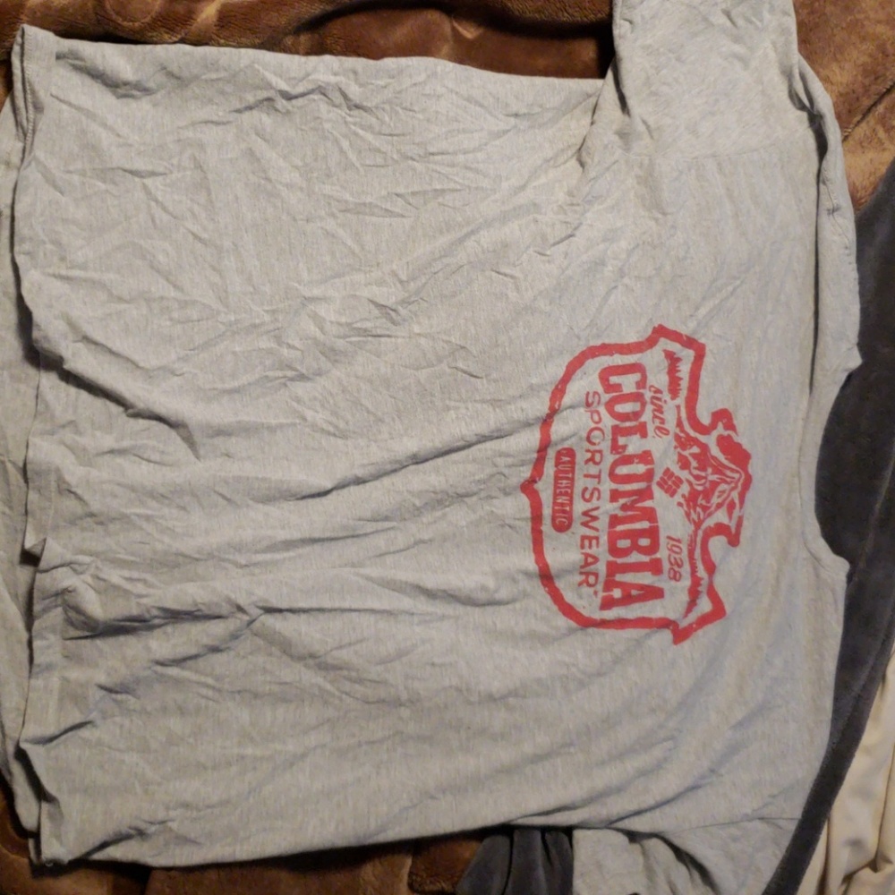 Columbia T Shirt